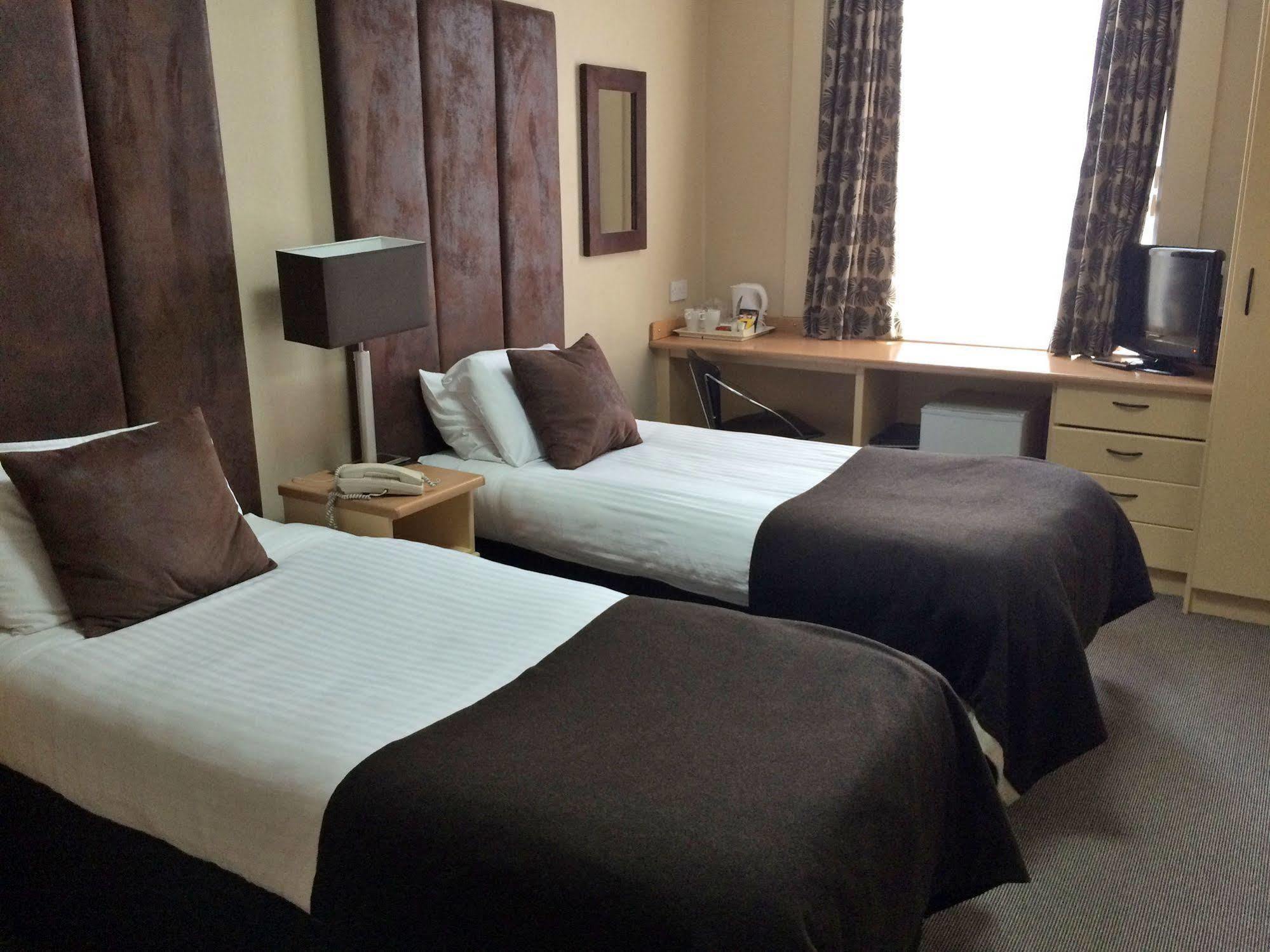 Brentwood Centre Hotel