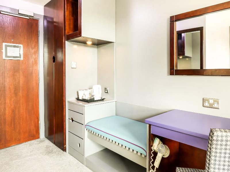 Hotel Brentwood Centre 3*